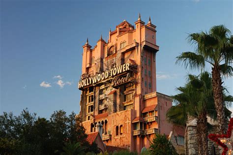 Aug 18, 2017 · [4K] Tower of Terror Ride in Disney's Hollywood Studios at Walt Disney World. What's your guys favorite Tower of Terror ride? The one at Disney California Ad... 